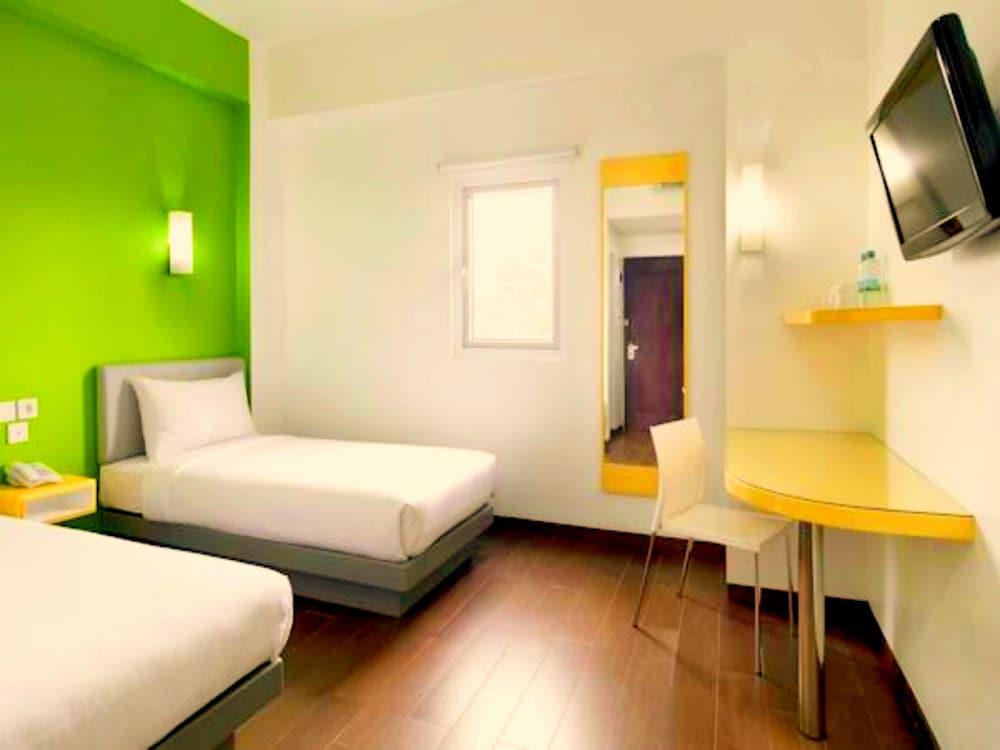 Amaris Hotel Nagoya Hill - Batam Extérieur photo
