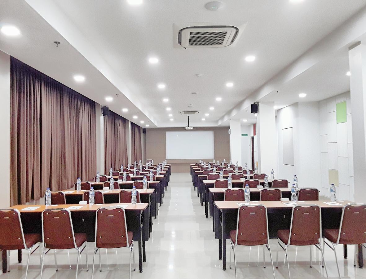 Amaris Hotel Nagoya Hill - Batam Extérieur photo